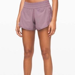 Lululemon Tracker Short V 4" Smoked Mulberry